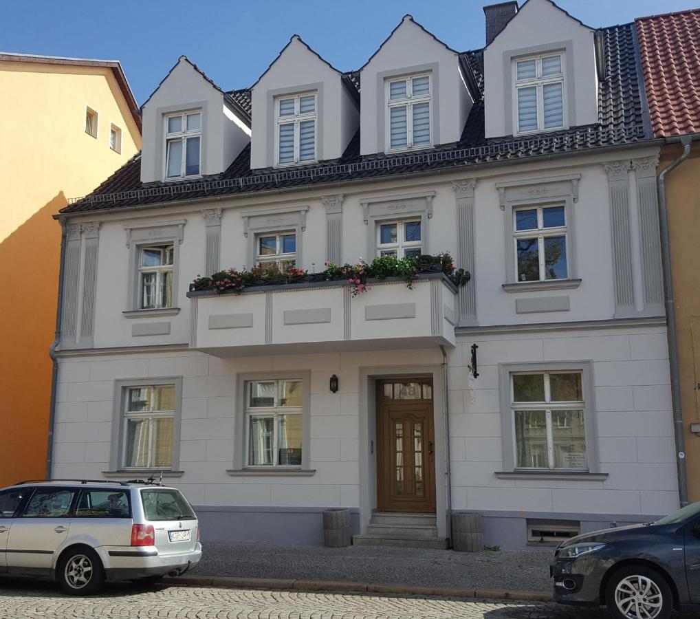 Fewo Am Marktplatz I 아이젠후텐슈타트 외부 사진
